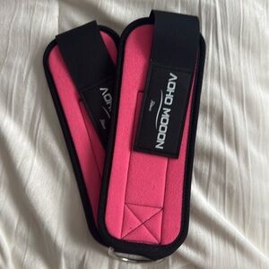 Strap for gym equipment